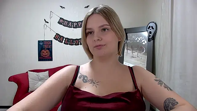 DianeMills online show from October 2025 05:53:02 PM