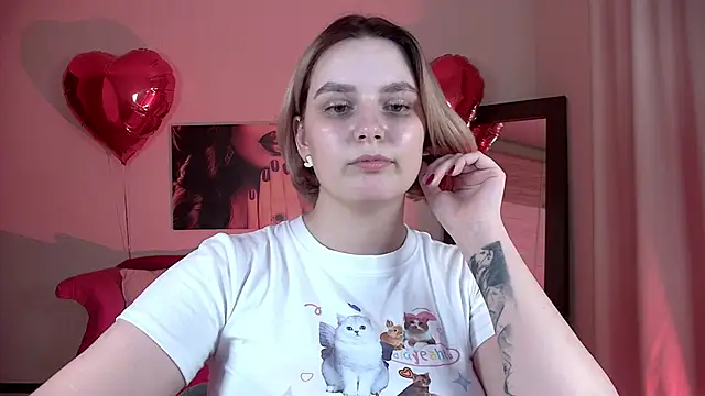 Snapshot of DianeMills chatting on February 2025 01:57:02 AM DianeMills online show from February 2025 01:57:02 AM