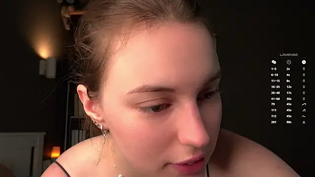 Snapshot of DarylBarks chatting on July 2026 01:06:01 AM DarylBarks online show from July 2026 01:06:01 AM