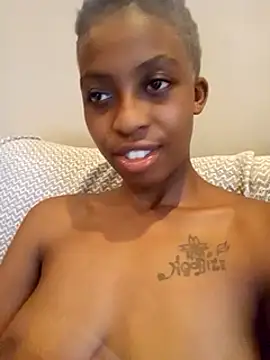 sexypetitexdoll23 online show from January 2025 03:37:01 PM