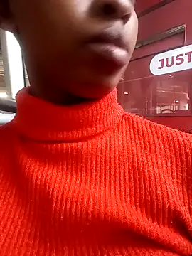 sexypetitexdoll23 online show from March 2025 05:30:01 AM