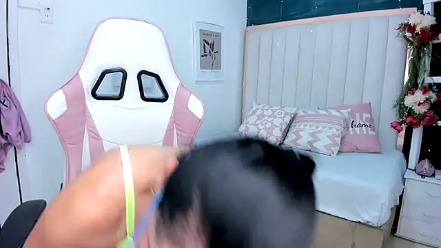 Snapshot of margot_smith_ chatting on November 2025 12:30:01 PM margot smith online show from November 2025 12:30:01 PM