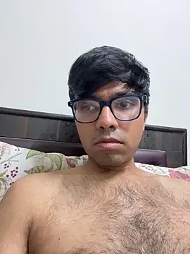 BoyzaraHatke online show from April 2026 06:44:02 PM