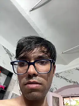 Snapshot of BoyzaraHatke chatting on June 2026 11:54:02 AM BoyzaraHatke online show from June 2026 11:54:02 AM