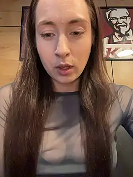 Snapshot of Holly_Play chatting on July 2026 09:59:01 AM Holly Play online show from July 2026 09:59:01 AM