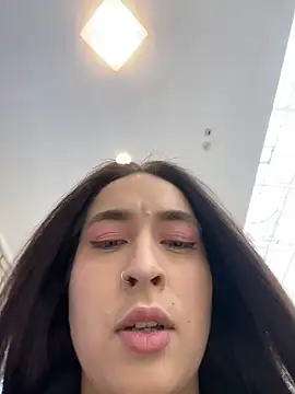 Holly Play online show from March 2026 11:59:01 AM