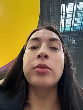 Snapshot of Holly_Play chatting on February 2025 08:27:02 AM Holly Play online show from February 2025 08:27:02 AM