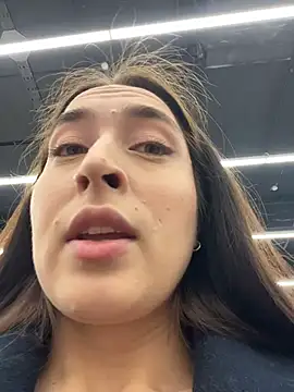 Holly Play online show from March 2026 11:58:02 AM