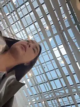 Holly Play online show from March 2026 12:04:02 PM