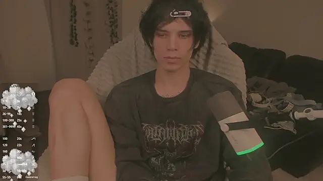 Snapshot of Wampeyes chatting on October 2025 10:47:01 AM Wampeyes online show from October 2025 10:47:01 AM