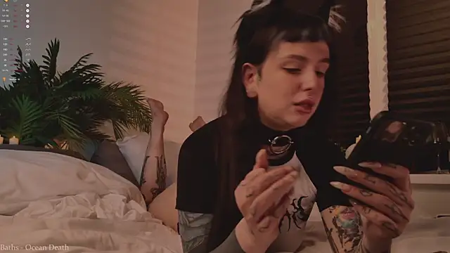 MichaellaMoon online show from October 2025 05:21:01 PM