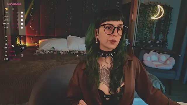 MichaellaMoon online show from March 2025 03:49:02 PM