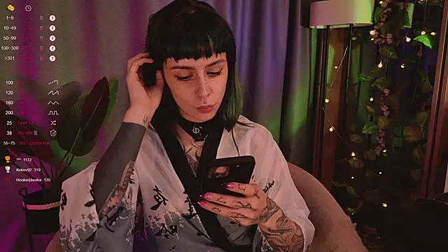 MichaellaMoon online show from February 2025 06:11:02 AM