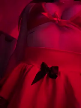 Iris lee online show from October 2025 02:30:02 AM