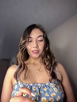 Iris lee online show from September 2025 04:50:01 PM