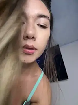 Snapshot of Iris_lee chatting on May 2026 01:13:02 AM Iris lee online show from May 2026 01:13:02 AM