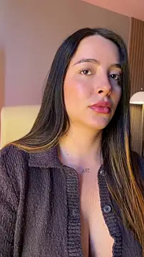 Snapshot of Alessia-miller_ chatting on June 2026 09:47:01 PM Alessia-miller online show from June 2026 09:47:01 PM