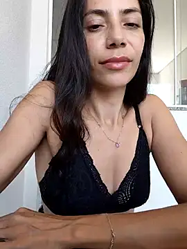 Rainha Travessa online show from September 2025 03:06:01 PM