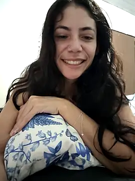 Rainha Travessa online show from February 2025 08:44:02 AM