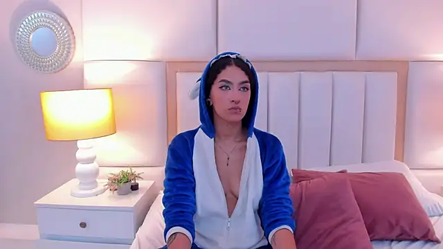 EllaBennet online show from January 2025 11:35:01 AM