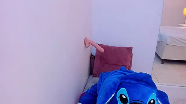 EllaBennet online show from January 2025 08:32:02 AM