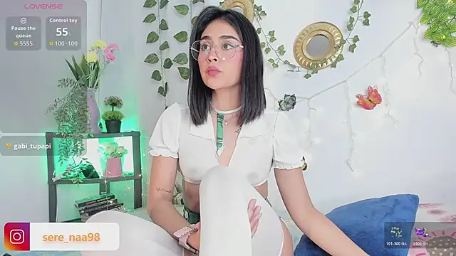 serena jeyms online show from March 2026 01:33:02 AM