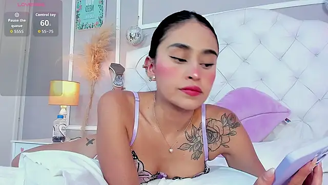 serena jeyms online show from October 2025 07:29:01 PM