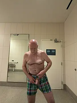 FLSexyGuy online show from April 2026 12:50:01 PM