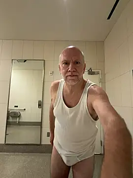 FLSexyGuy online show from April 2026 01:13:02 PM