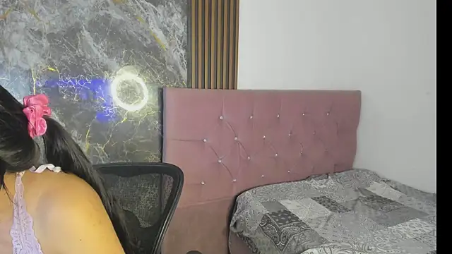 nicol jone1 online show from July 2026 01:58:33 AM