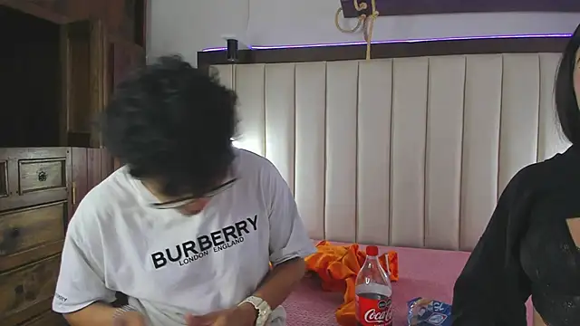 Bonny Bonss online show from October 2025 07:35:01 PM