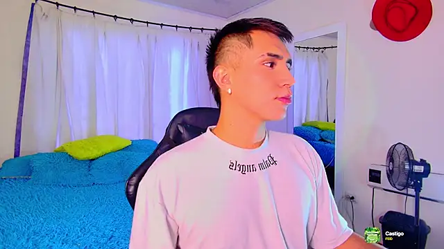 Chris Maddox online show from December 2025 07:35:01 PM