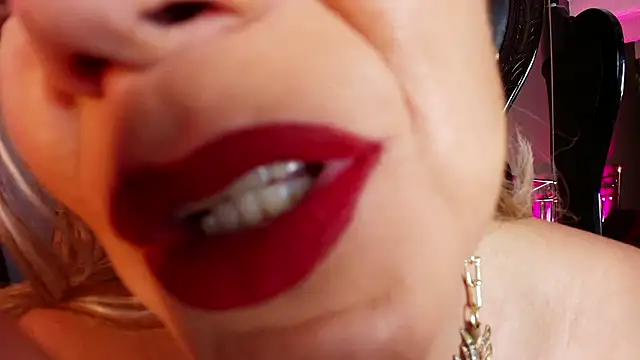 MelaniaKnauss online show from March 2026 08:27:02 PM