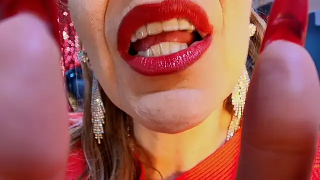 Snapshot of MelaniaKnauss chatting on September 2025 08:15:01 PM MelaniaKnauss online show from September 2025 08:15:01 PM