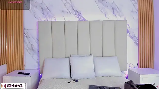 Iris Thompson  online show from February 2026 04:13:02 AM