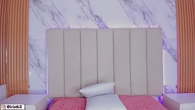 Iris Thompson  online show from December 2025 10:15:01 PM