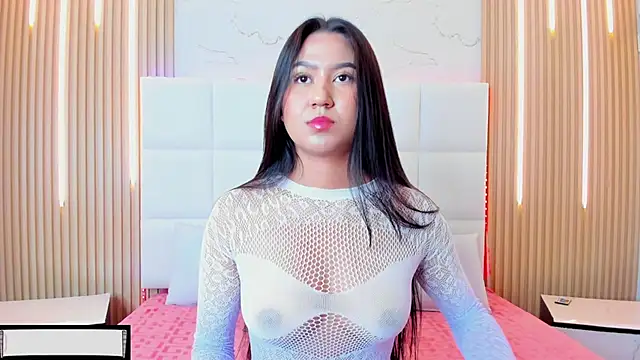 Iris Thompson  online show from November 2025 12:47:01 AM