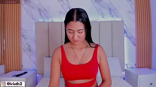 Iris Thompson  online show from February 2026 03:50:02 AM