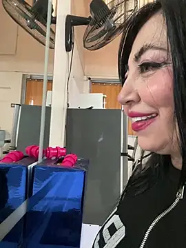 eva sexx69 online show from February 2026 12:05:01 PM