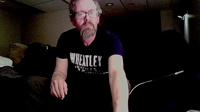 Snapshot of AronMellon76 chatting on March 2026 03:24:01 AM AronMellon76 online show from March 2026 03:24:01 AM