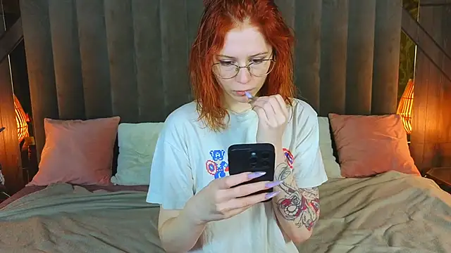 Sasha Exclusive online show from December 2025 08:25:01 PM