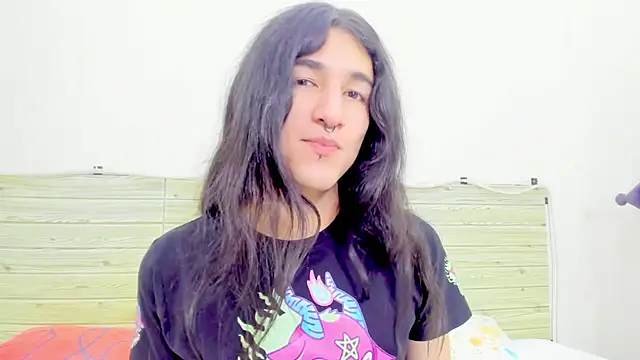 Evil Queen13 online show from January 2026 07:40:01 PM