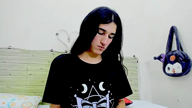 Evil Queen13 online show from November 2025 07:36:02 PM