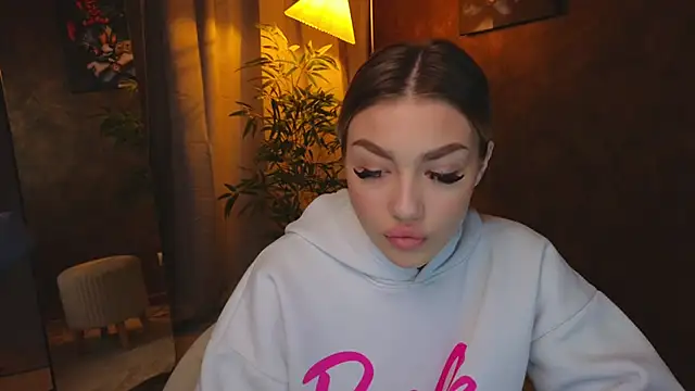 Ella Milla online show from January 2025 11:40:02 AM