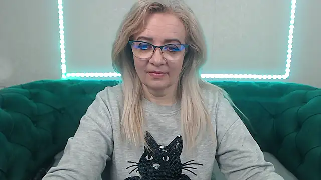 IvanaCharm online show from February 2026 04:44:02 AM