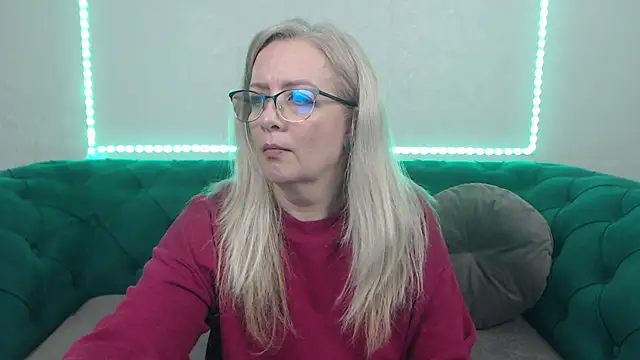 IvanaCharm online show from April 2026 03:13:01 AM