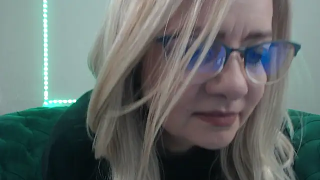 IvanaCharm online show from March 2026 04:40:01 AM