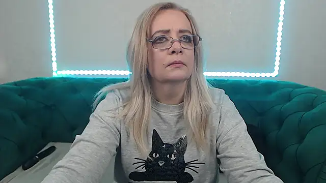 IvanaCharm online show from January 2026 04:41:02 AM