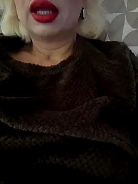 Snapshot of luna_14 chatting on October 2025 10:49:02 AM luna 14 online show from October 2025 10:49:02 AM
