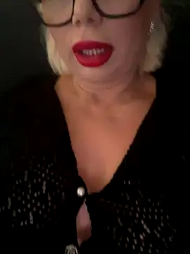 Snapshot of luna_14 chatting on October 2025 06:25:02 AM luna 14 online show from October 2025 06:25:02 AM